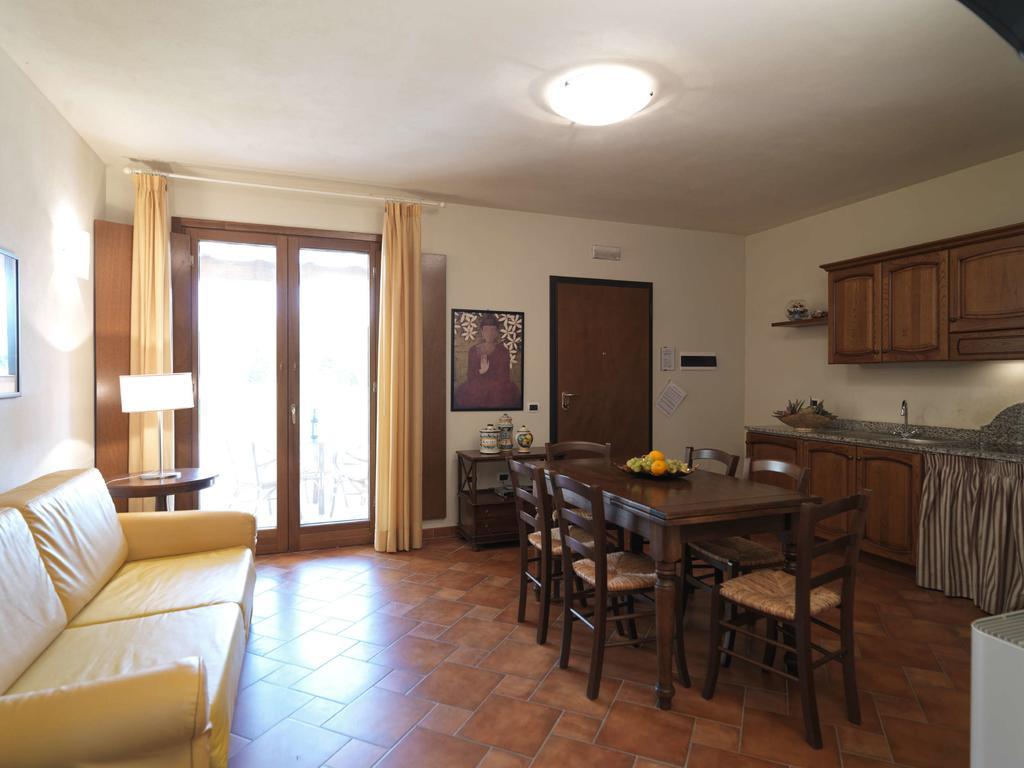 Le Corti Del Sole Residence Venturina Terme Exterior photo
