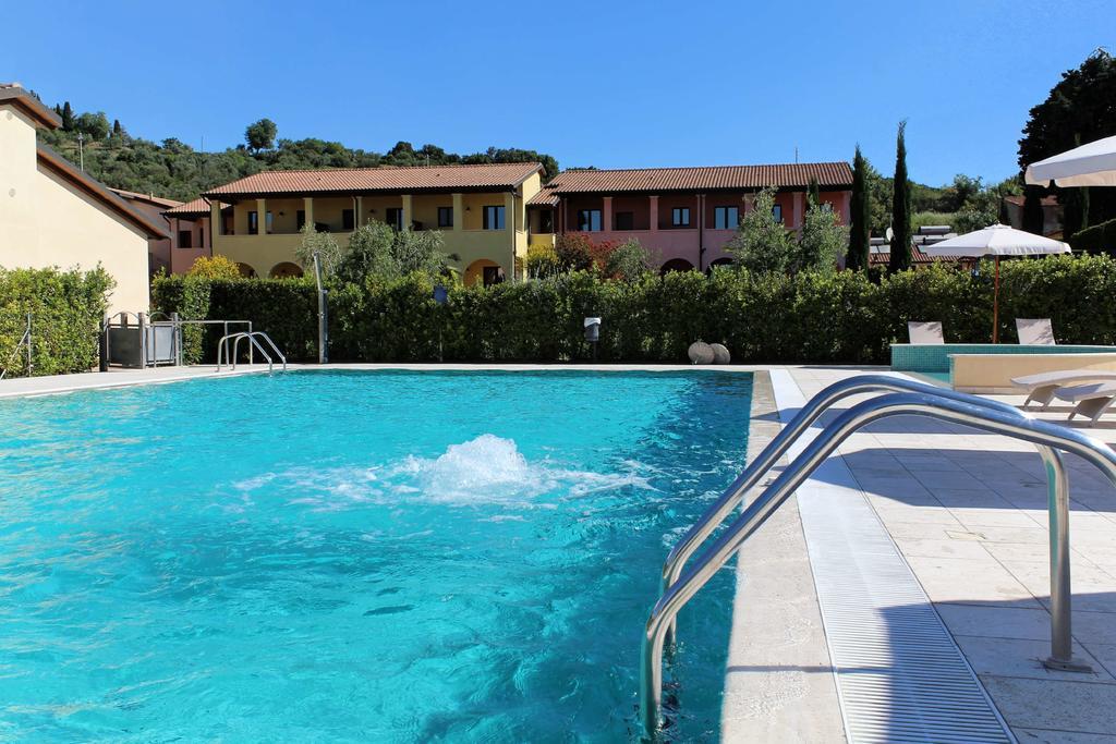 Le Corti Del Sole Residence Venturina Terme Exterior photo