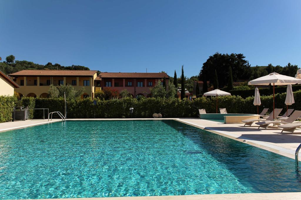 Le Corti Del Sole Residence Venturina Terme Exterior photo