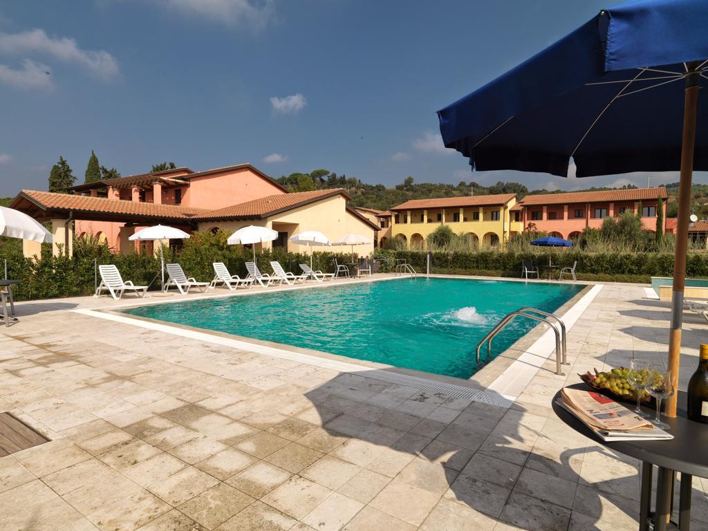 Le Corti Del Sole Residence Venturina Terme Exterior photo