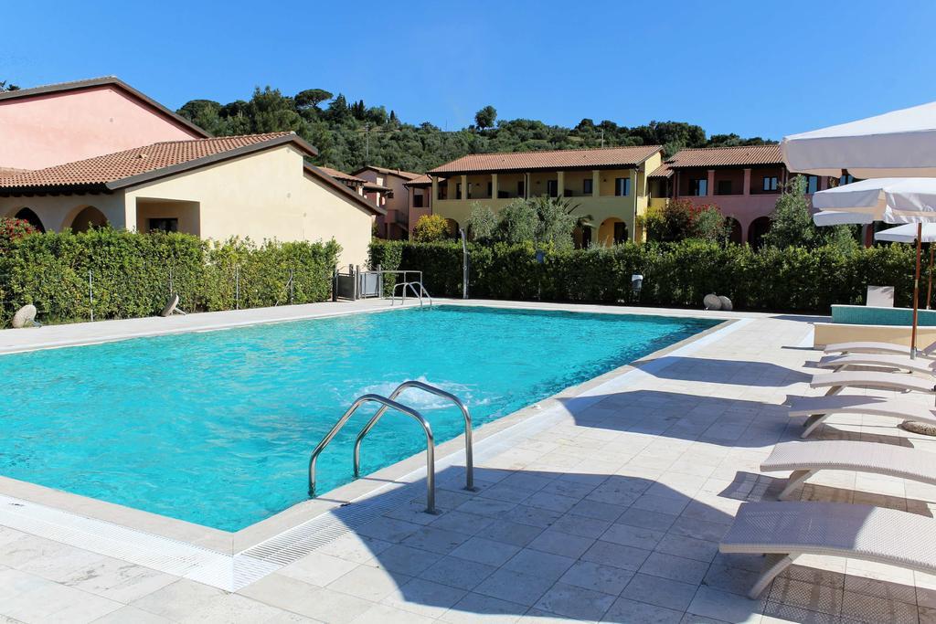 Le Corti Del Sole Residence Venturina Terme Exterior photo