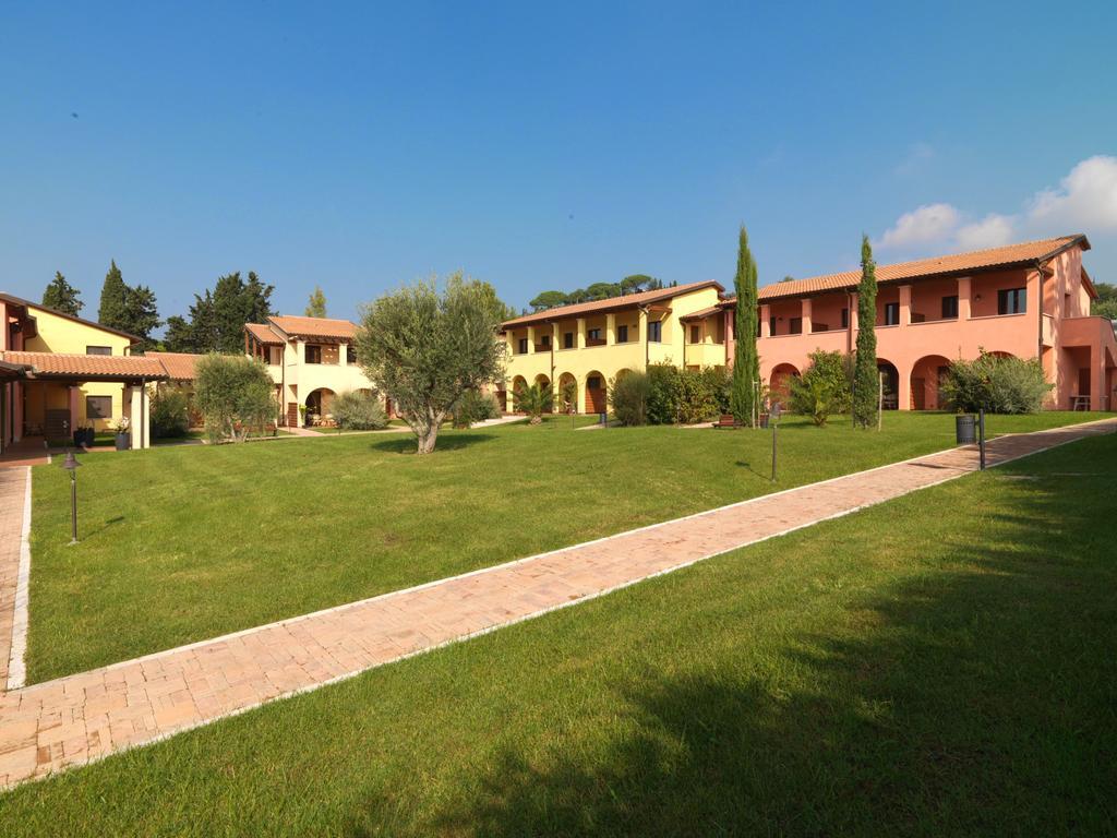 Le Corti Del Sole Residence Venturina Terme Exterior photo